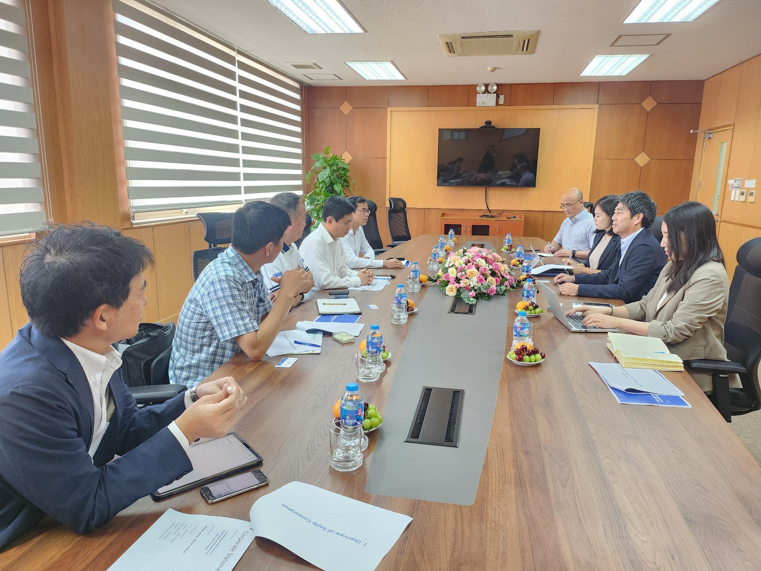 ハナム省人民委員会委員長が当社を表敬訪問